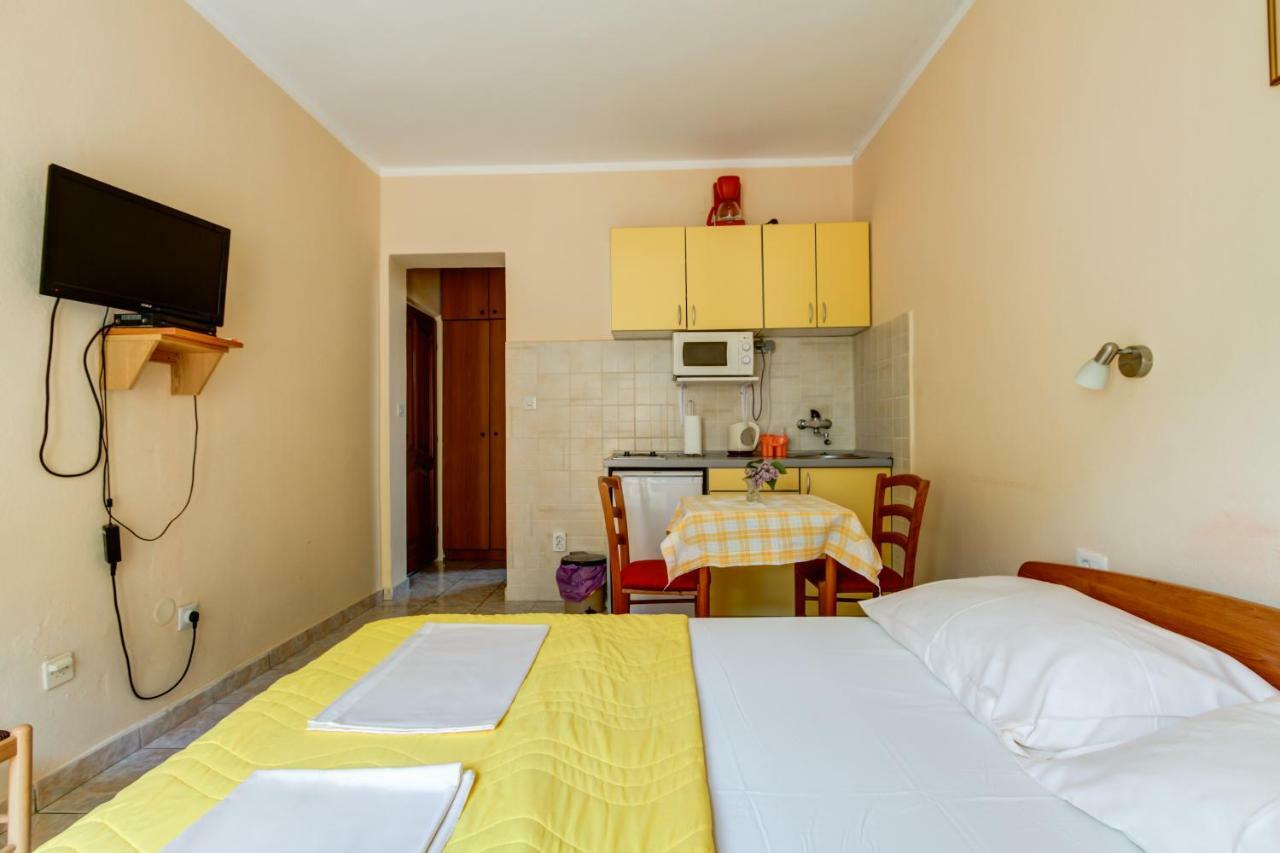 Apartmani Vesna Tivat Exterior foto