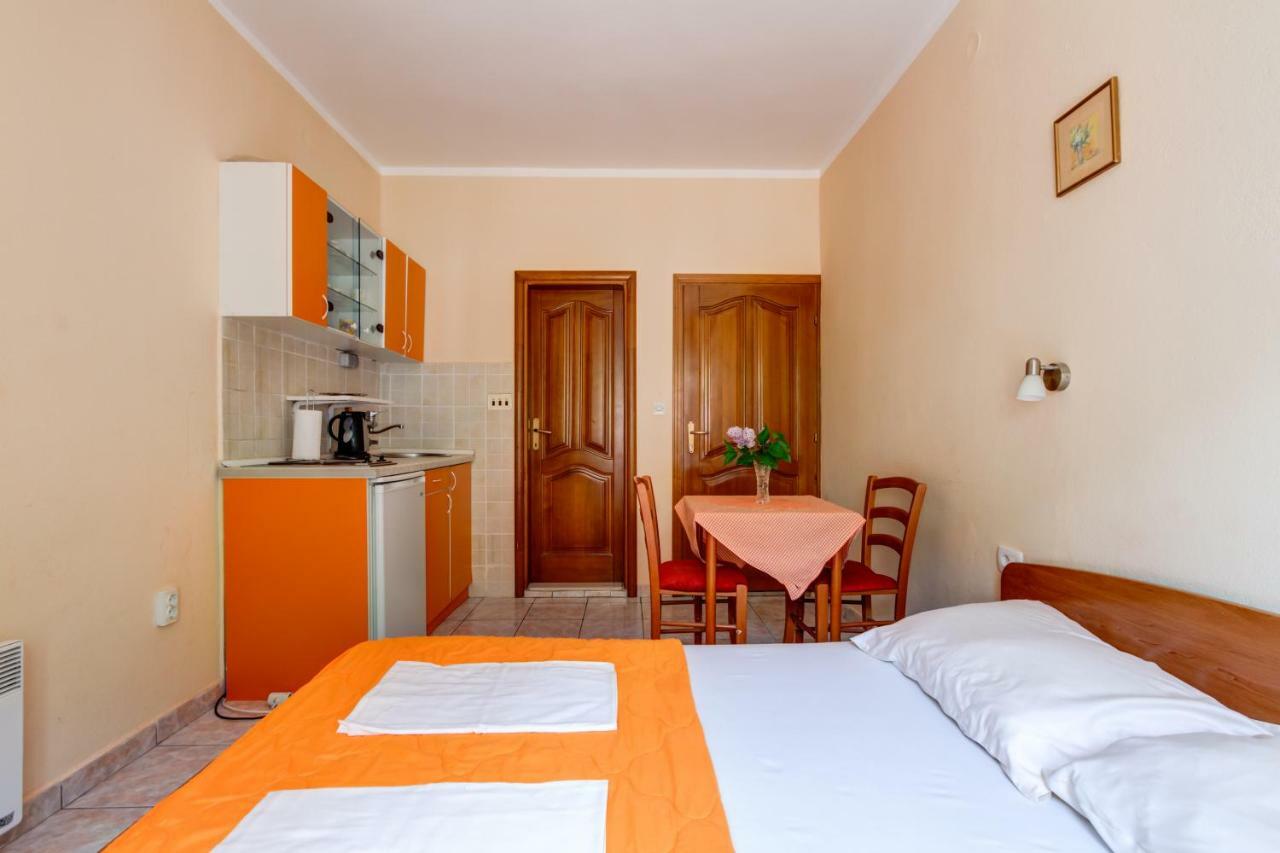 Apartmani Vesna Tivat Exterior foto